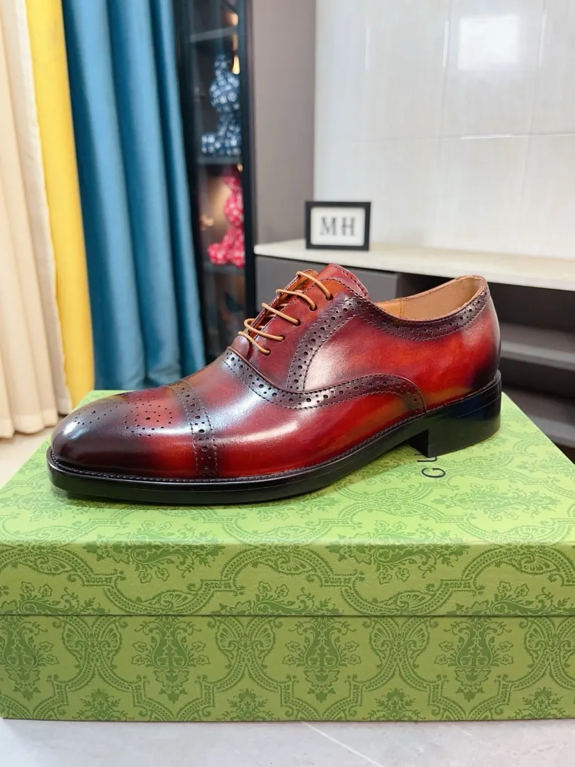 Factory price 500🌹🌹 [GUCCI Gucci] A new style of formal men's leather shoes is coming~ The original quality upper is made of cowhide imported from Italy + soft and delicate leather, comfortable and soft first-layer cowhide lining, rubber wear-resistant outsole, the shoe shape is dignified and domineering, and the luxury charm cannot be concealed! The natural and free nouveau riche leads the trend. Code number: 38-44